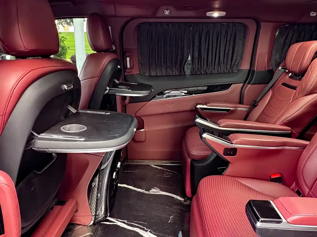 Ford Tourneo 2025 — фото 11