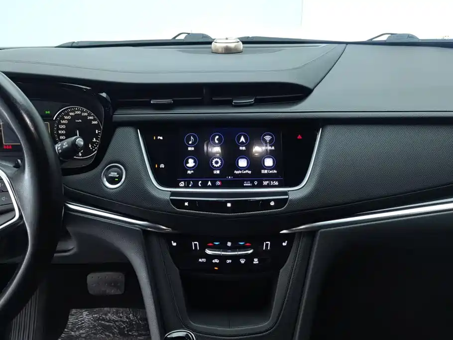Cadillac XT5 2019 — фото 13