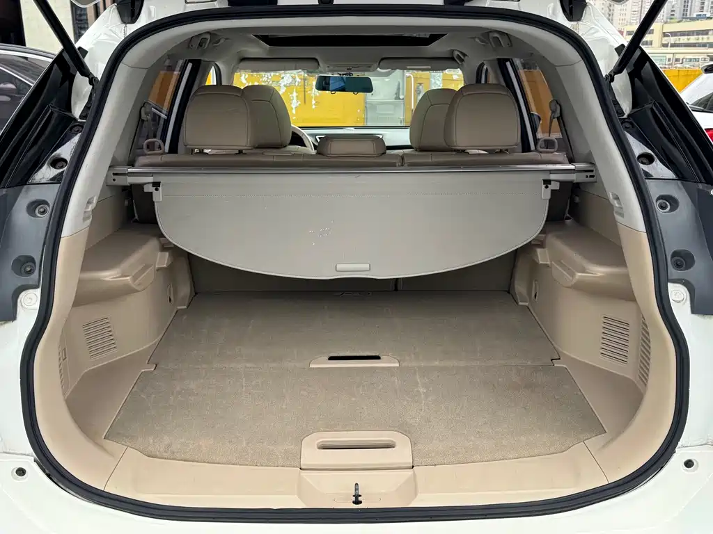Nissan X-Trail 2016 — фото 10