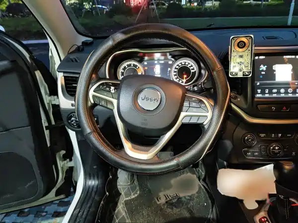 Jeep Cherokee 2016