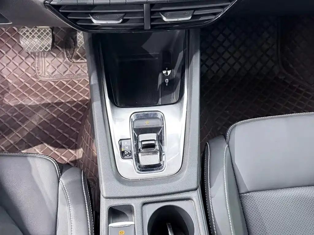Skoda Octavia 2024 — фото 13