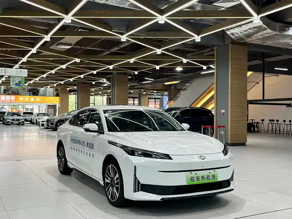 Changan Qiyuan A05 2024