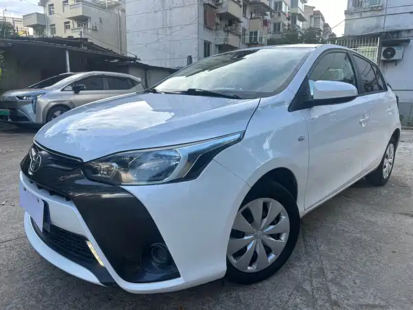 Toyota Yaris L 2017
