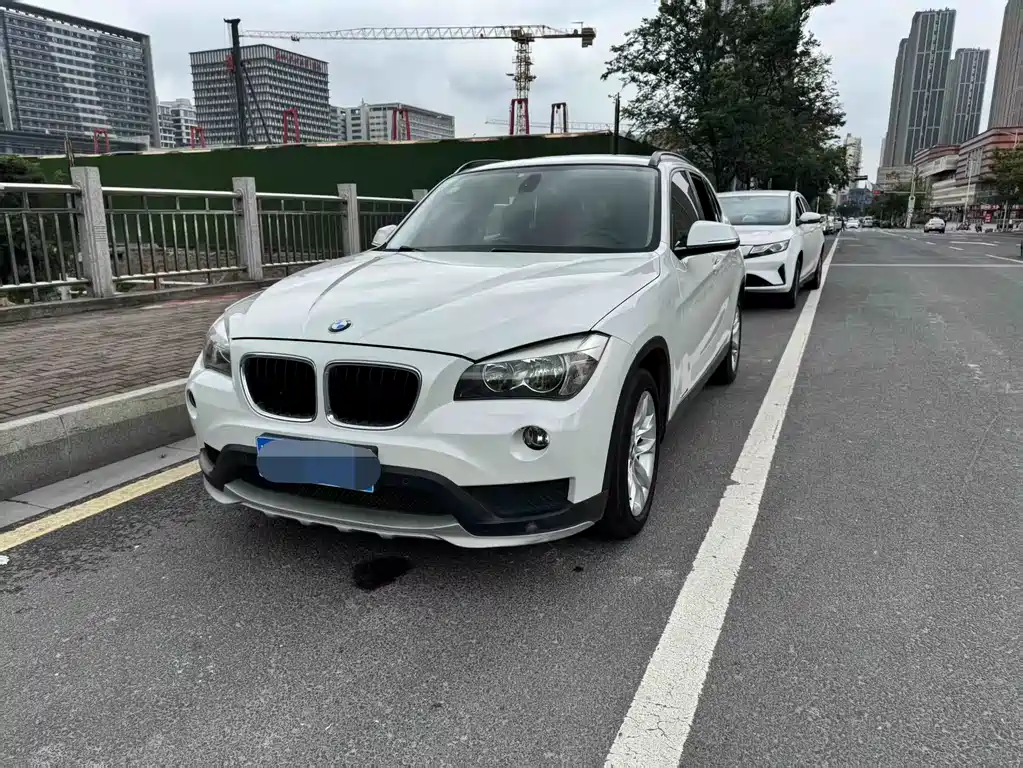 BMW X1 2016 — фото 1