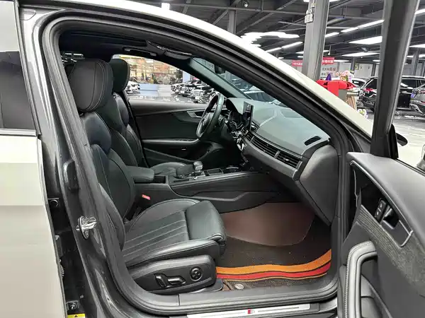 Audi A4L 2023