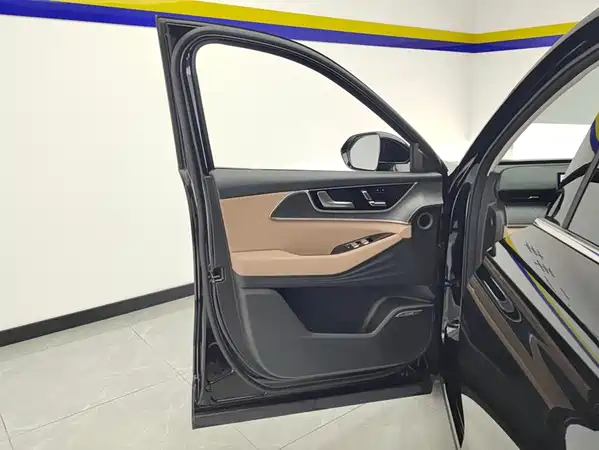 Chery Tiggo 8L 2025