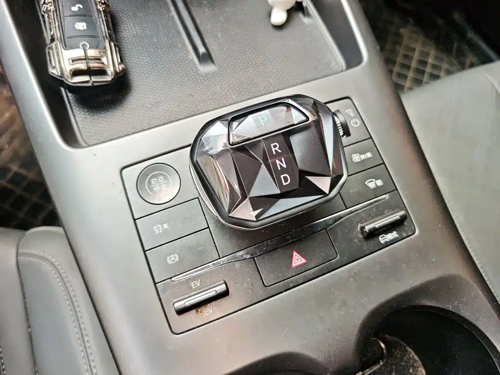 BYD Qin PLUS 2025 — фото 15