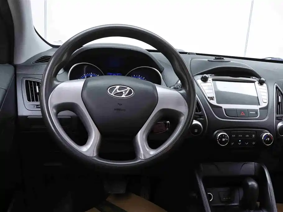 Hyundai ix35 2015 — фото 26