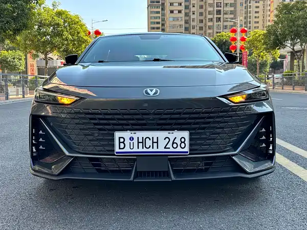 Changan UNI-V 2023
