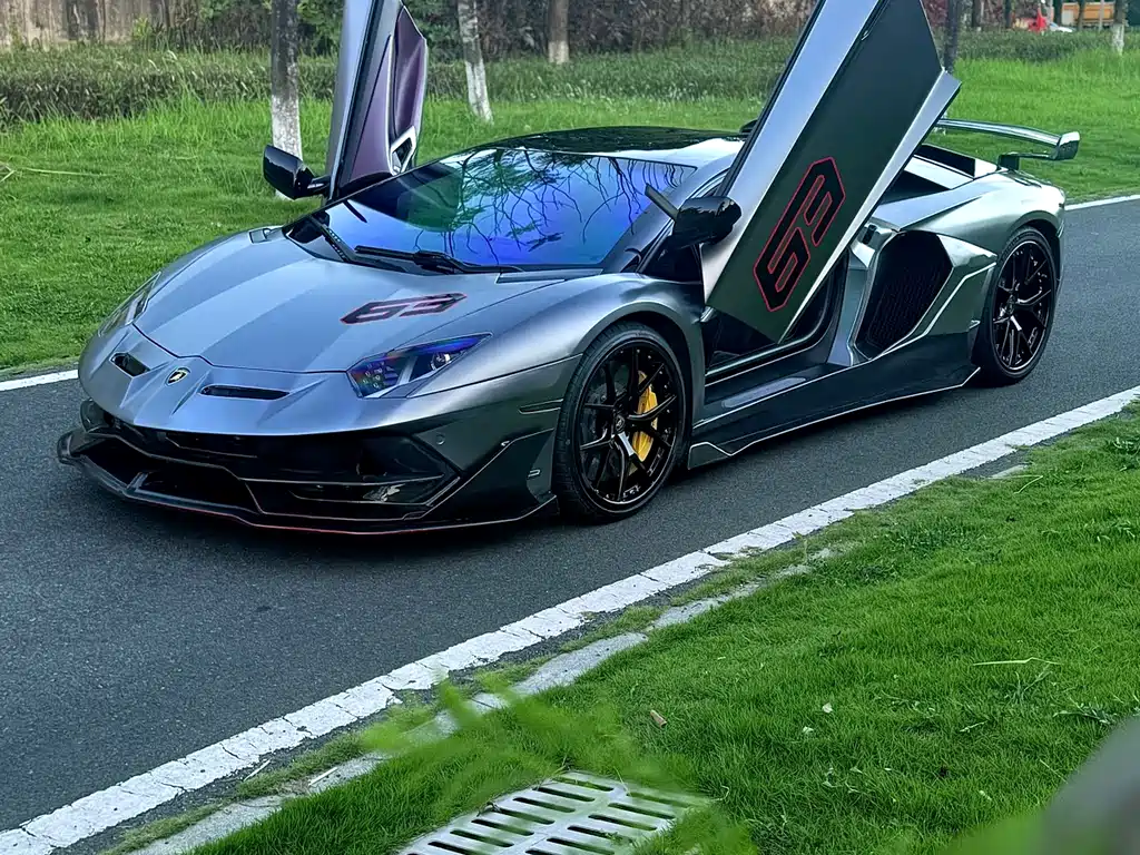 Lamborghini Aventador 2014 — фото 17