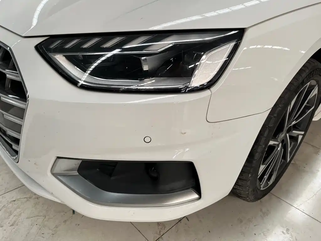 Audi A4L 2023