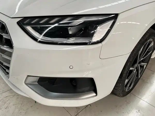 Audi A4L 2023