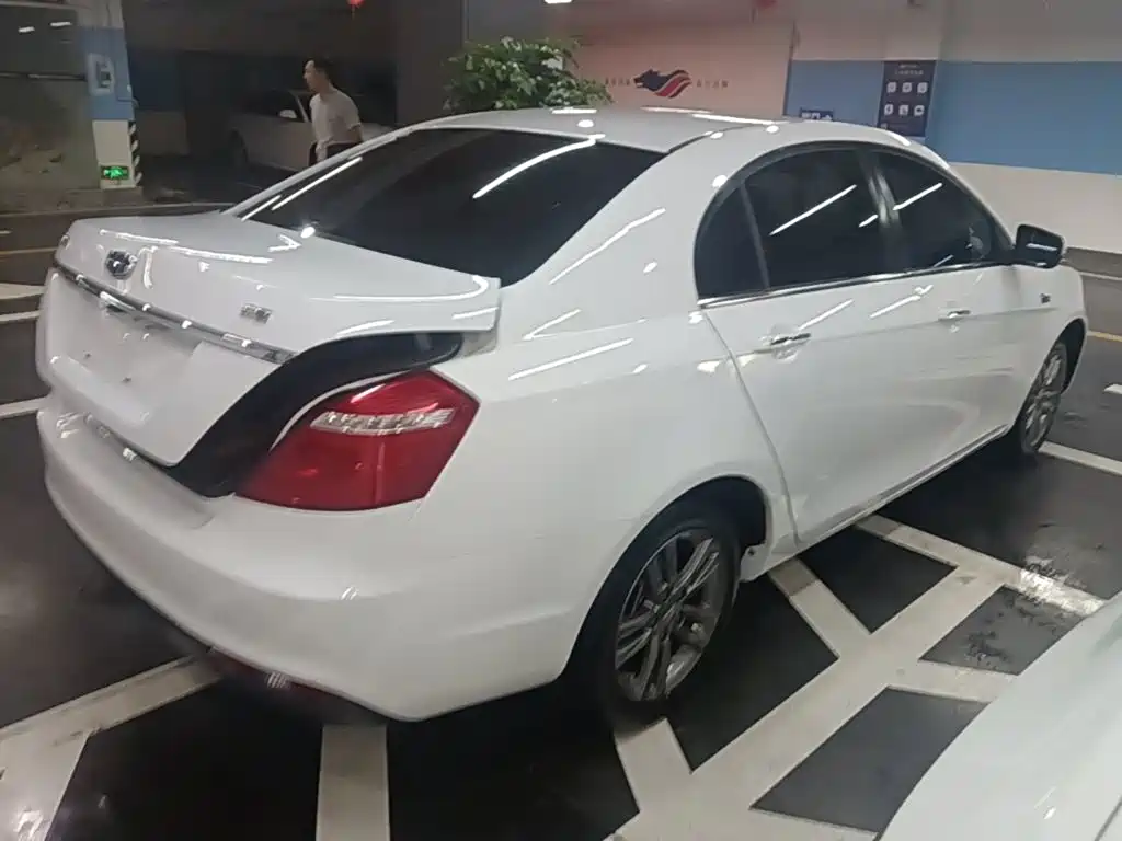 Geely Emgrand 2017