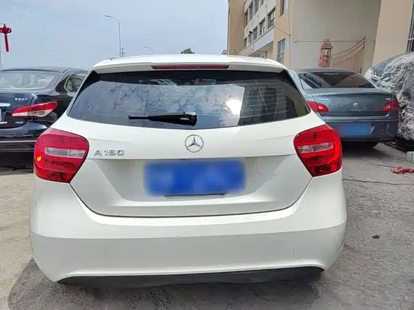 Mercedes-Benz A-Class 2015