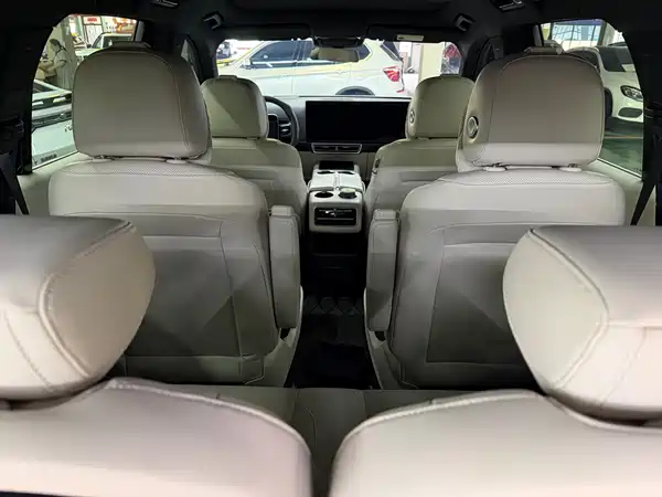 Li Auto L8 2023