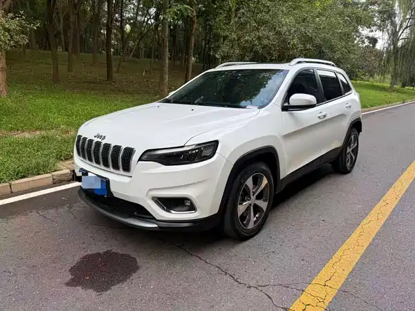Jeep Cherokee 2021