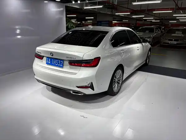 BMW 3 Series 2020