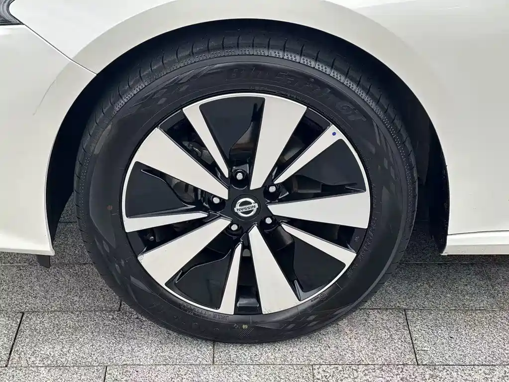 Nissan Teana 2021 — фото 16