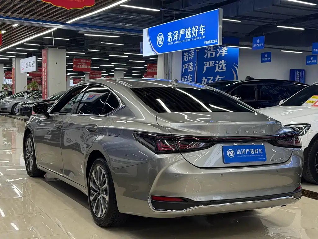 Lexus ES 2025 — фото 4