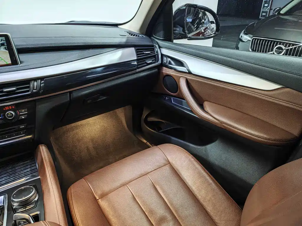 BMW X6 2018 — фото 12
