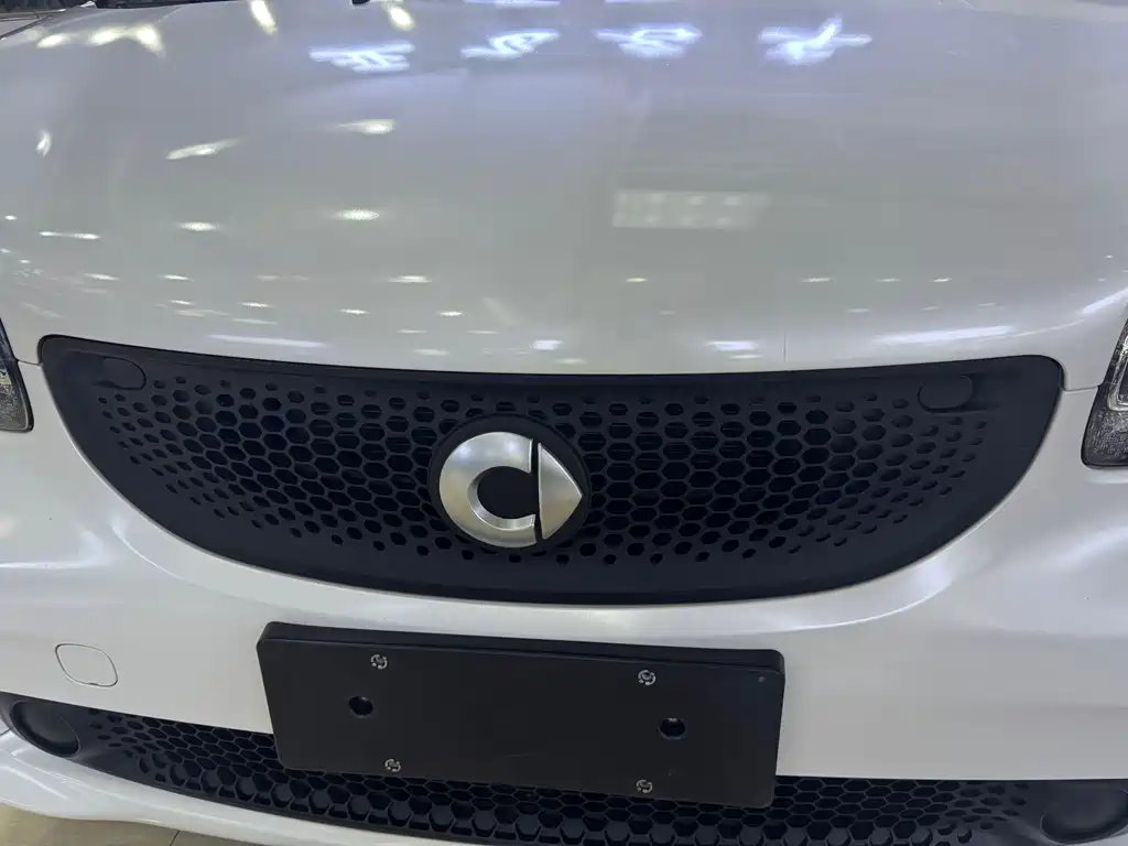 smart Fortwo 2017 — фото 15