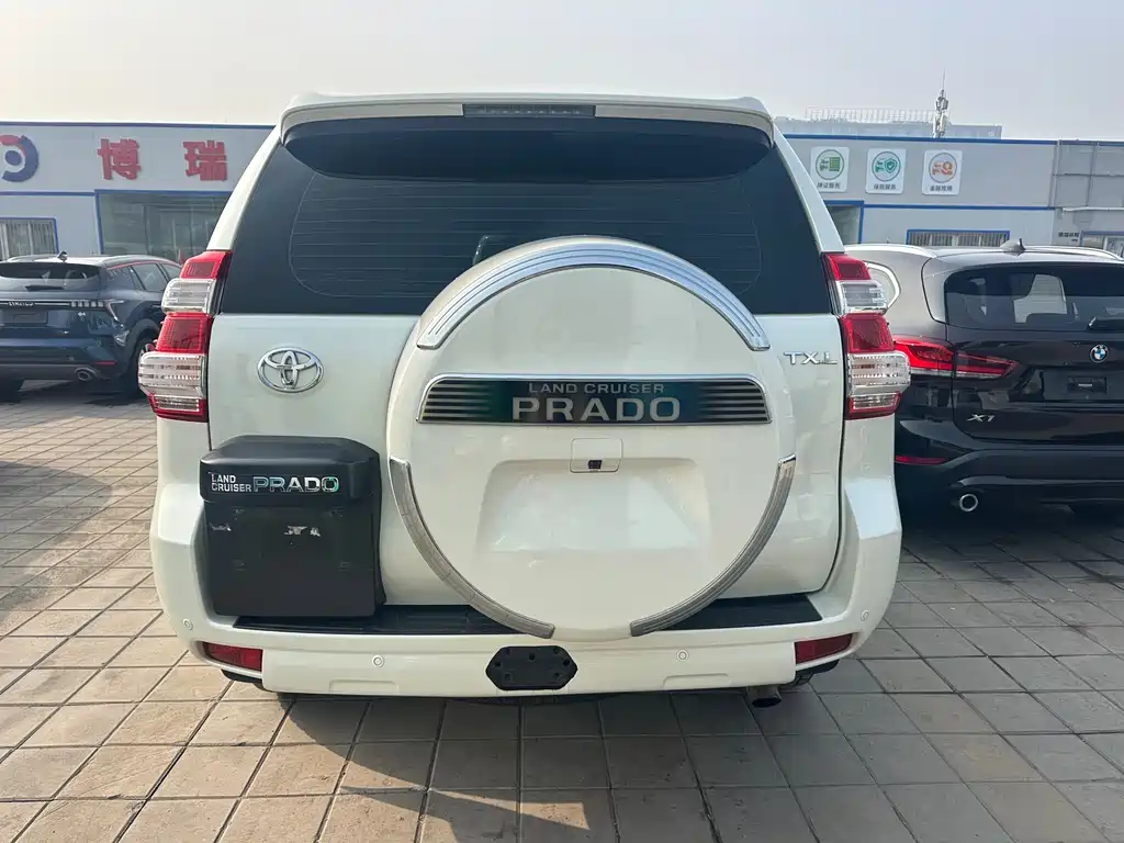 Toyota Prado 2015 — фото 14