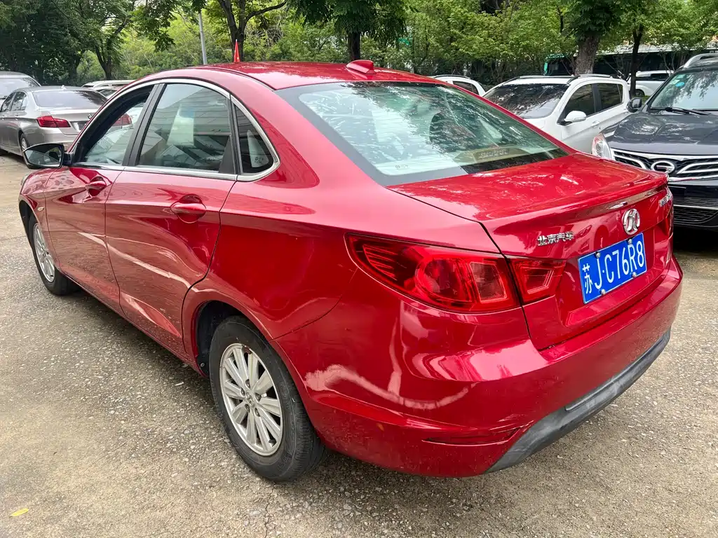 BAIC Senova D50 2015 — фото 5