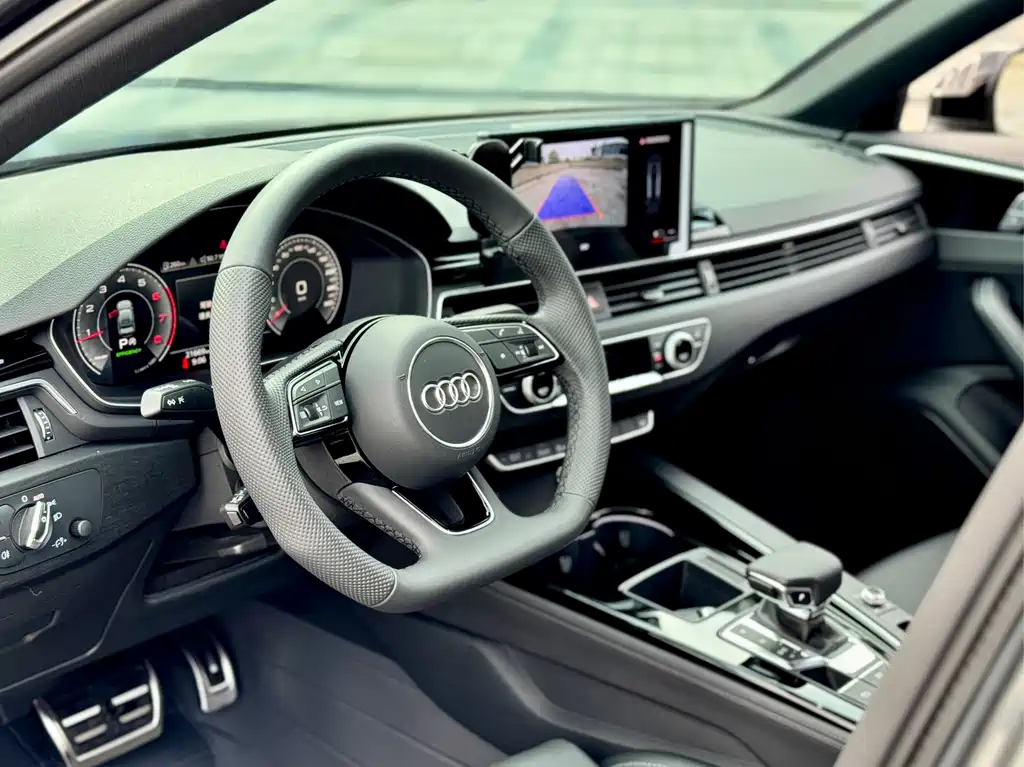 Audi A4L 2025 — фото 6