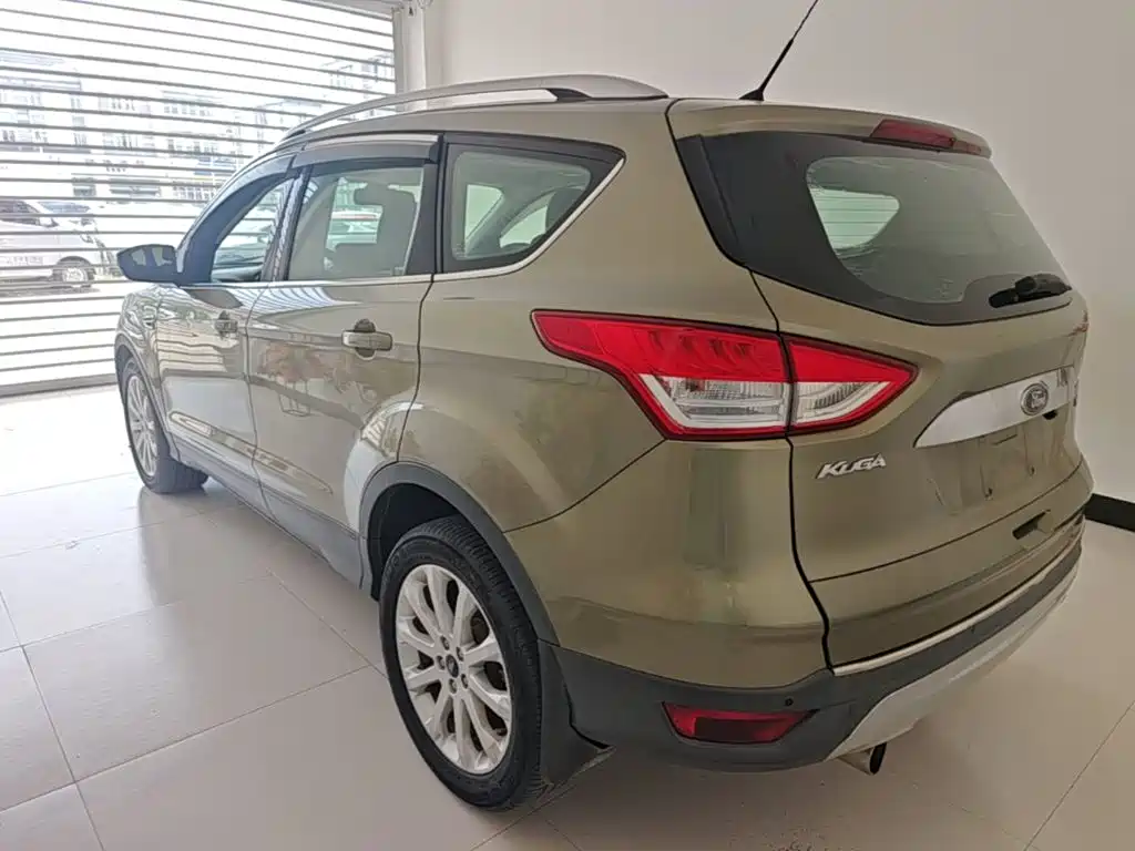 Ford Kuga 2016 — фото 5