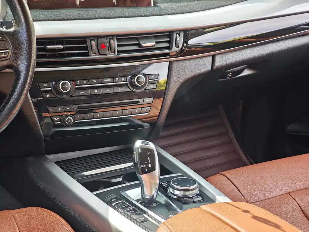 BMW X5 2017 — фото 13