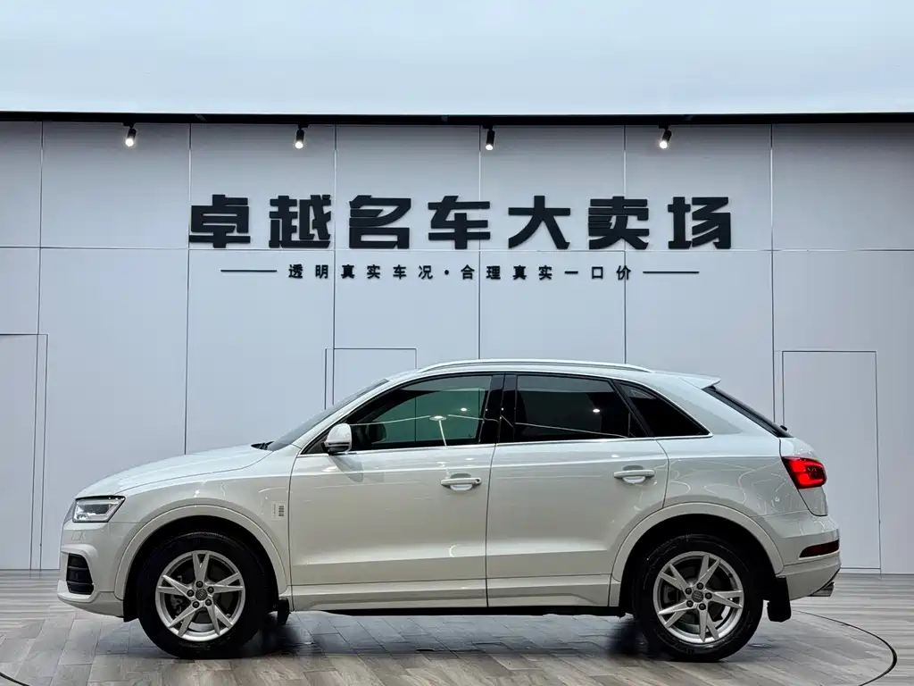 Audi Q3 2019 — фото 4