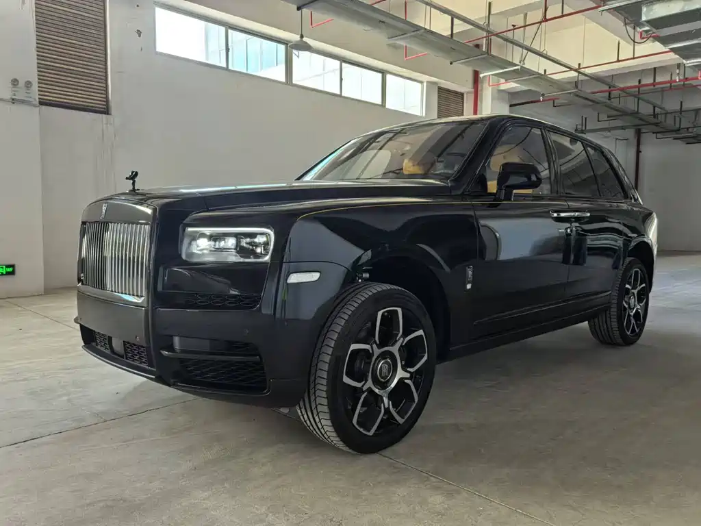 Rolls-Royce Cullinan — фото 1