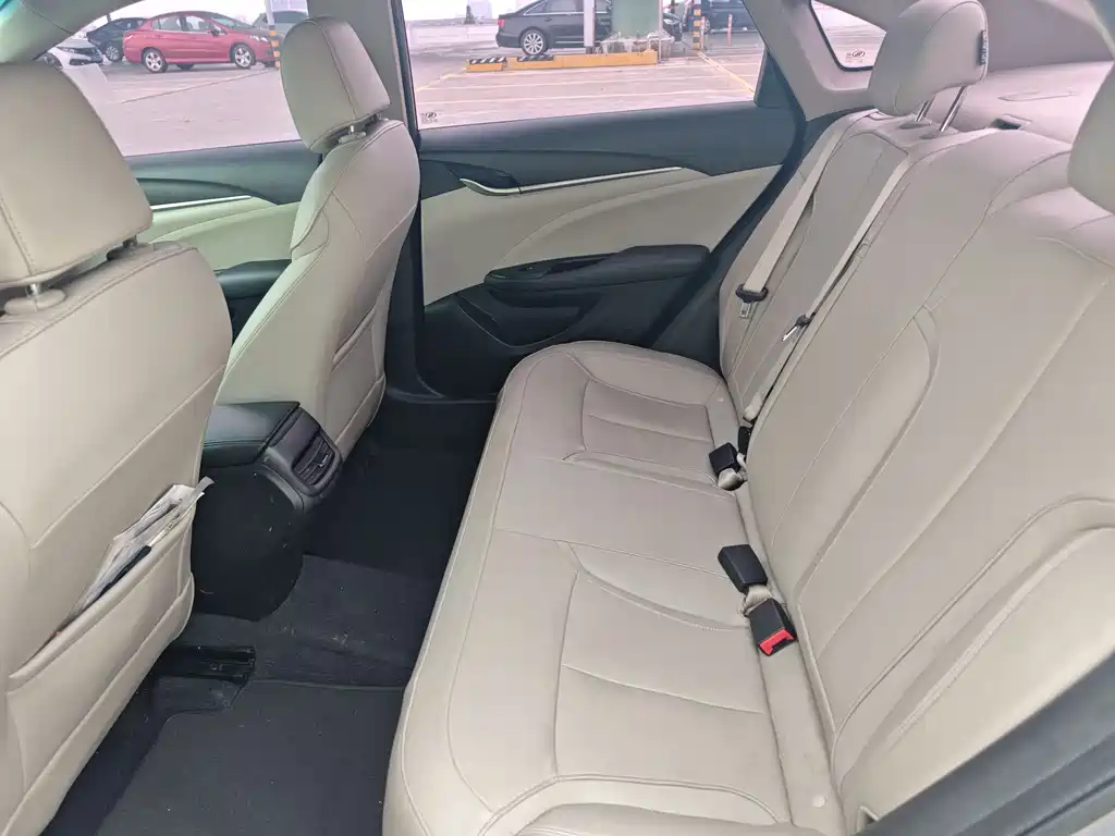 Buick Excelle 2018 — фото 10