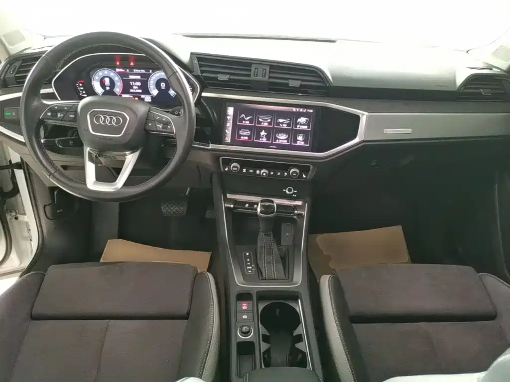 Audi Q3 2022 — фото 10