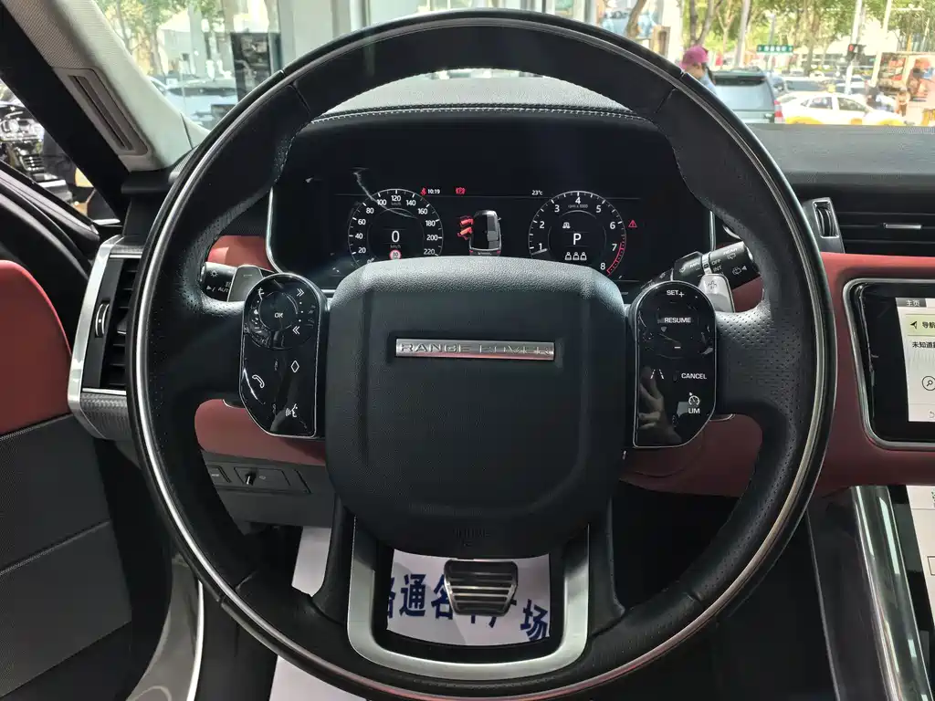Land Rover Sport 2020 — фото 13