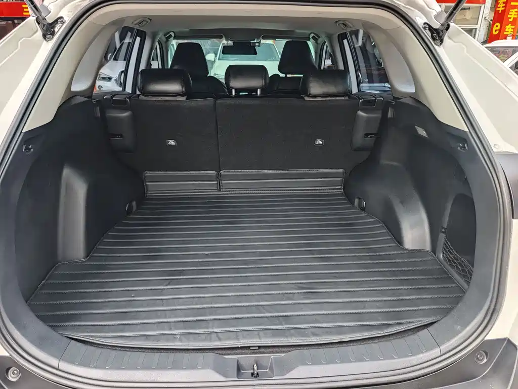 Toyota RAV4 2020 — фото 23