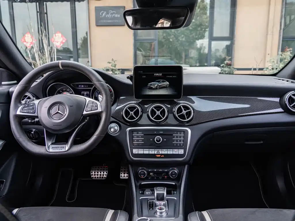 Mercedes-Benz CLA AMG 2019 — фото 13