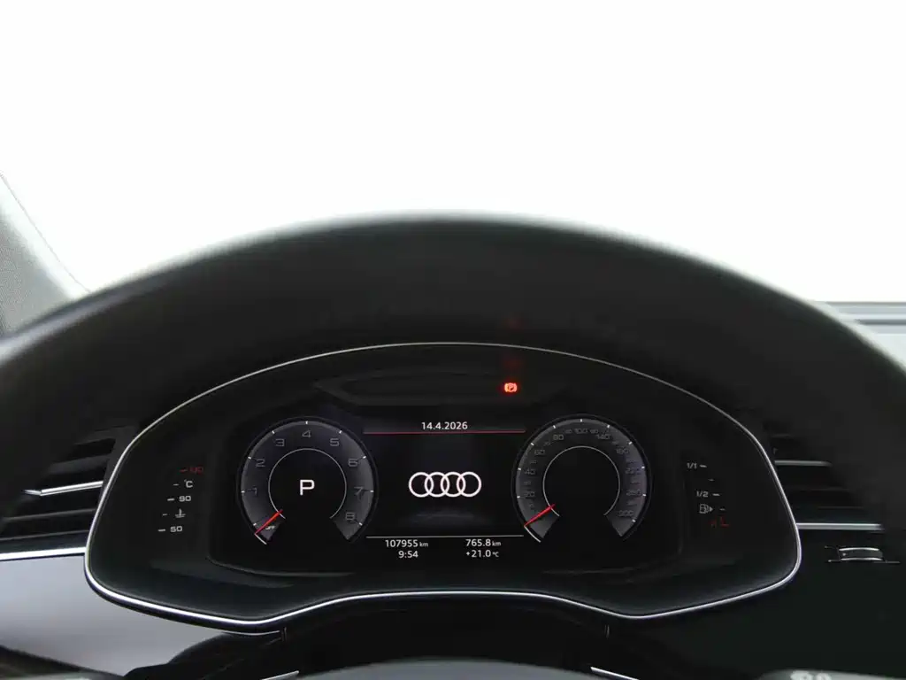 Audi Q7 2020 — фото 6