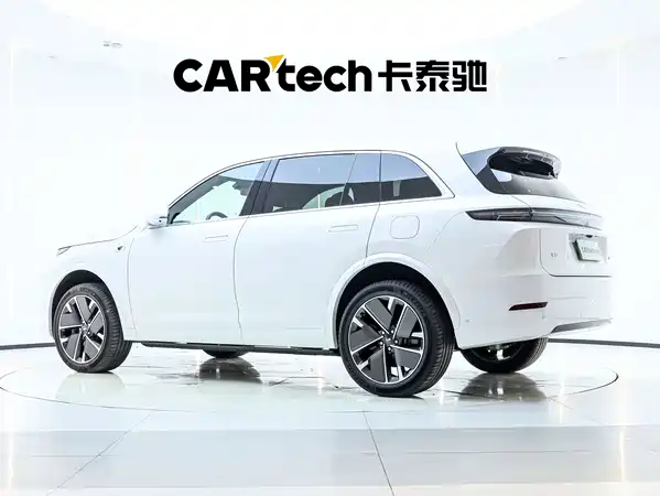 Li Auto L7 2025