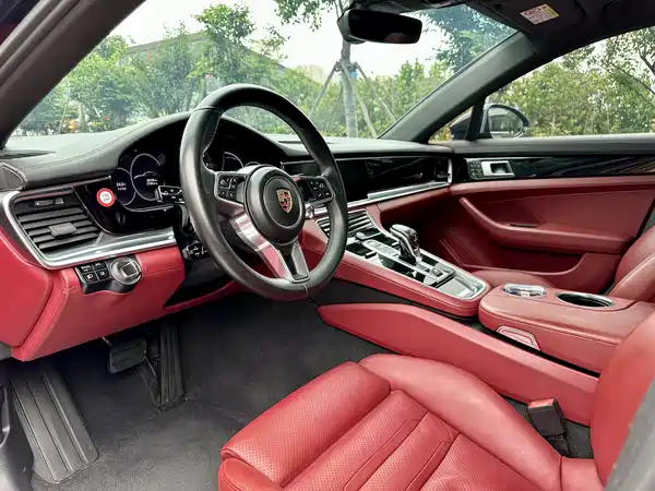Porsche Panamera 2018