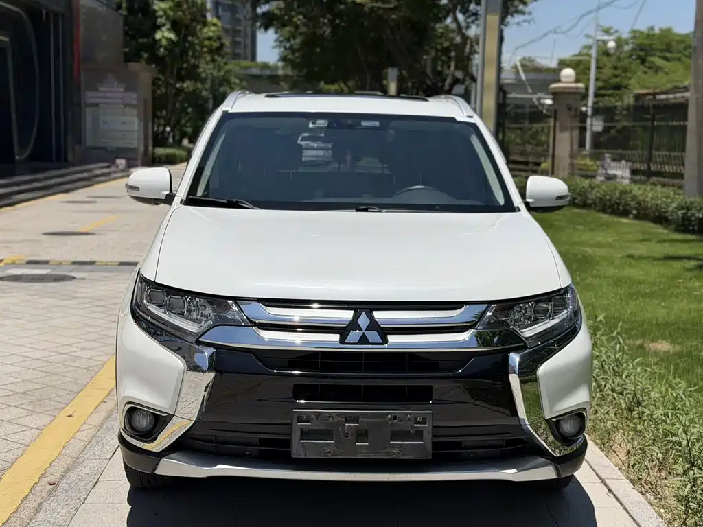Mitsubishi Outlander 2017