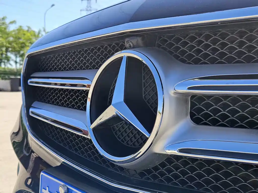 Mercedes-Benz E-Class 2019 — фото 21
