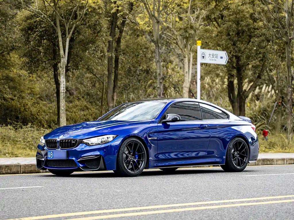 BMW M4 2019