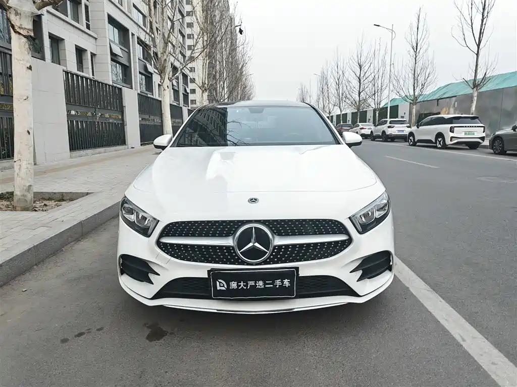 Mercedes-Benz A-Class 2022 — фото 2