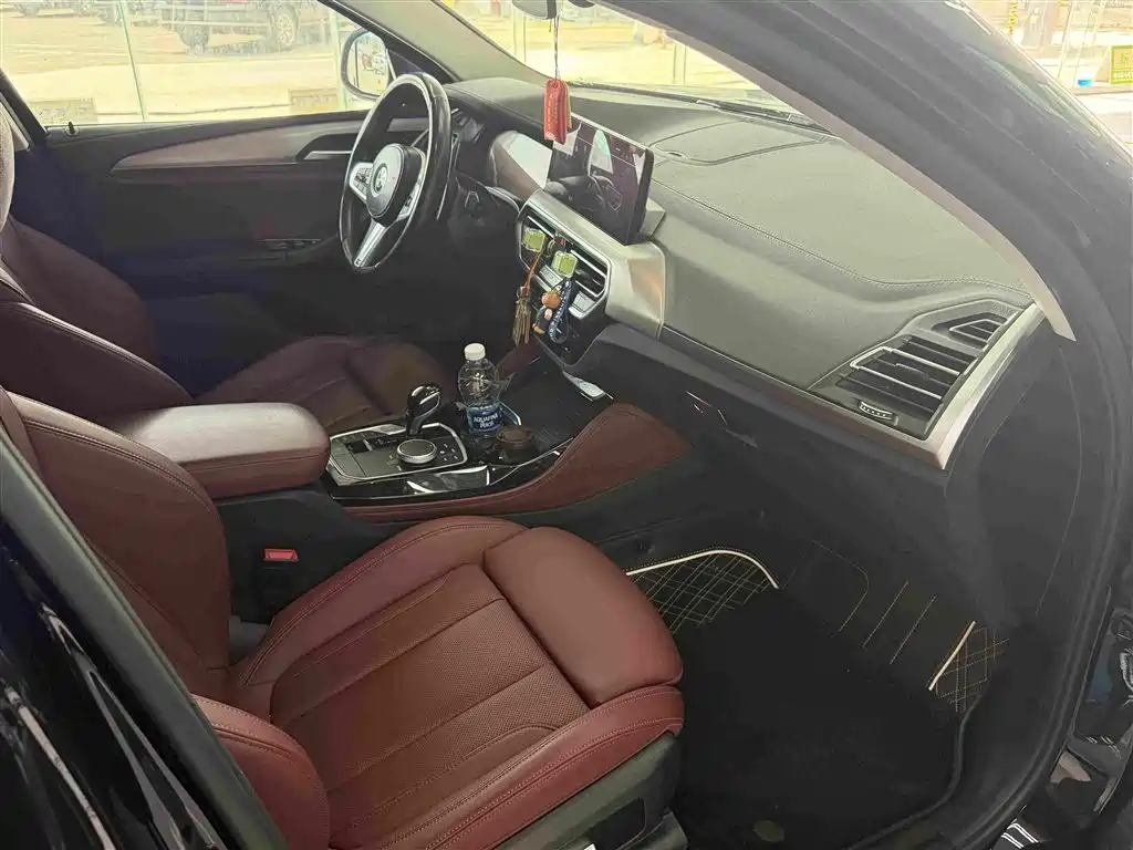 BMW X4 2022 — фото 15
