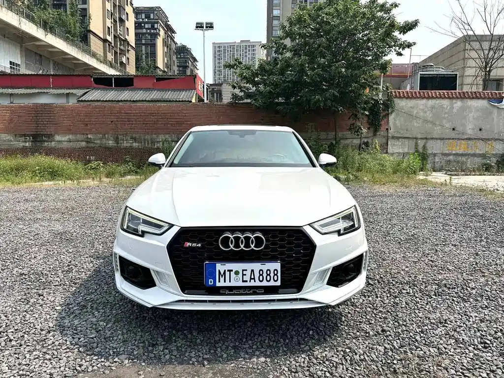 Audi A4L 2018 — фото 2