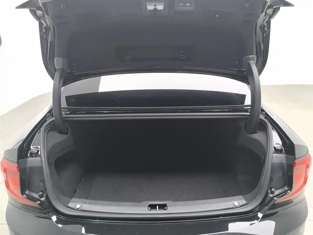 Volvo S90 2023 — фото 16