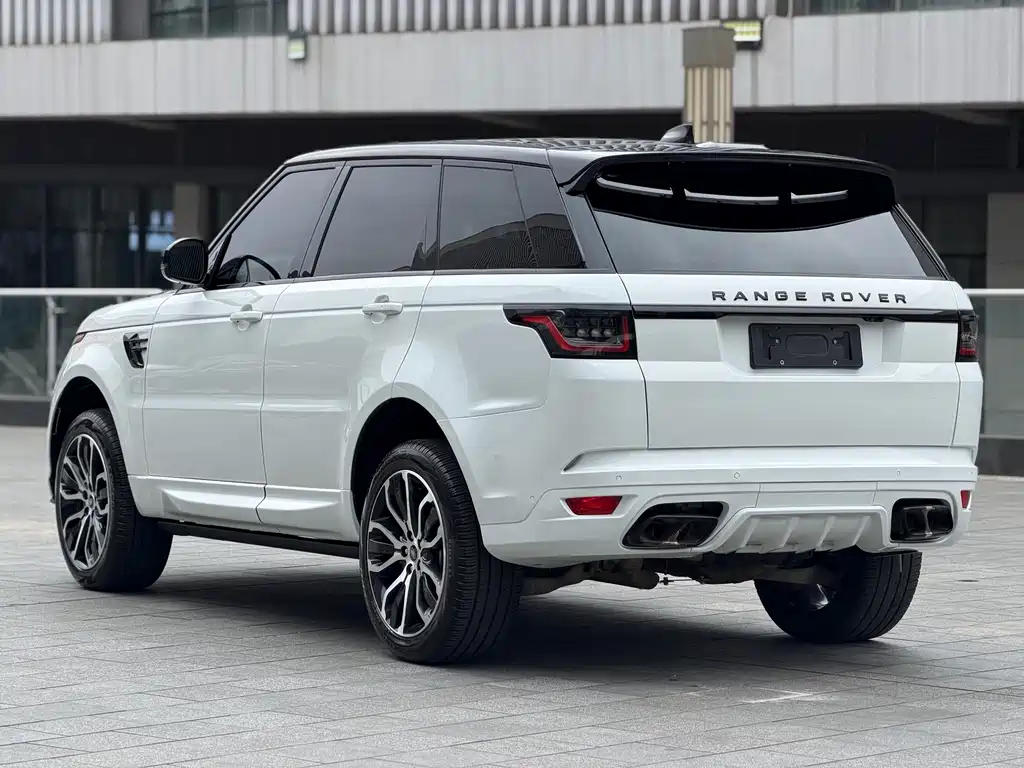 Land Rover Range Rover Sport 2023 — фото 19