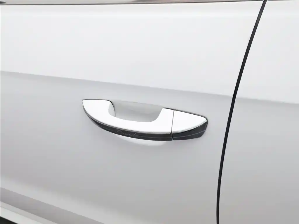 Volkswagen Lavida 2018 — фото 18