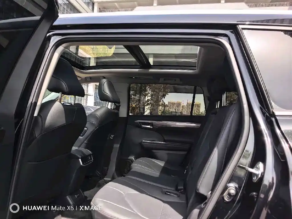 Toyota Highlander 2025 — фото 18